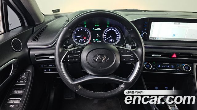Hyundai Sonata 2022 — photo 18