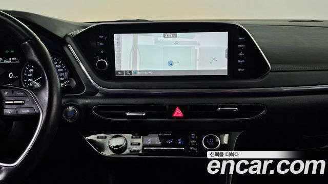 Hyundai Sonata 2022 — photo 20