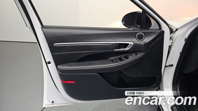 Hyundai Sonata 2022 — photo 14