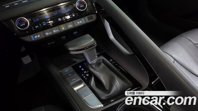 Hyundai AVANTE 2023 — photo 9