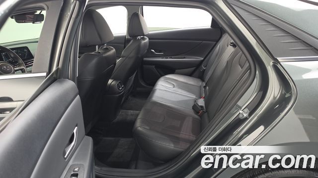 Hyundai AVANTE 2023 — photo 11