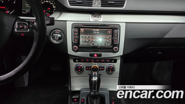 Volkswagen CC 2013 — photo 19