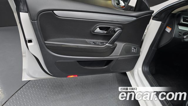 Volkswagen CC 2013 — photo 14
