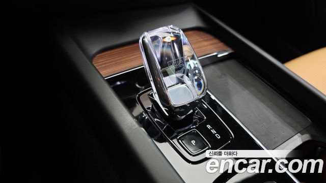 Volvo V60 2025 — photo 9