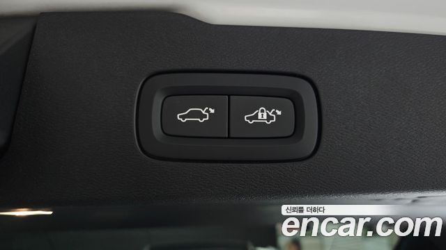 Volvo V60 2025 — photo 18