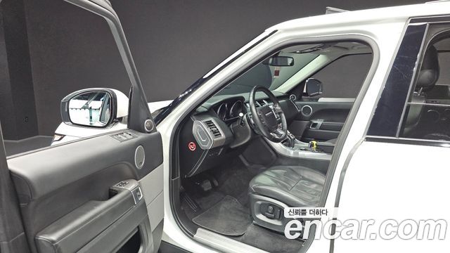 Land Rover Range Rover Sport 2016 — photo 13