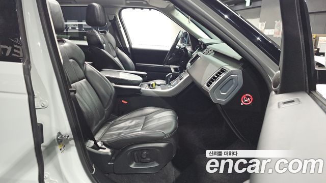 Land Rover Range Rover Sport 2016 — photo 18