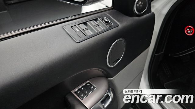Land Rover Range Rover Sport 2016 — photo 26
