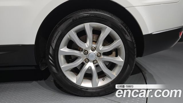 Land Rover Range Rover Sport 2016 — photo 7
