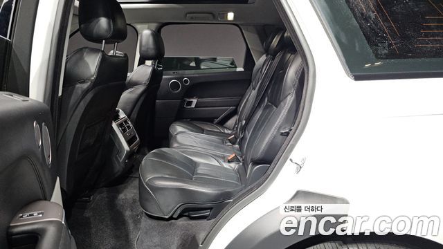 Land Rover Range Rover Sport 2016 — photo 16