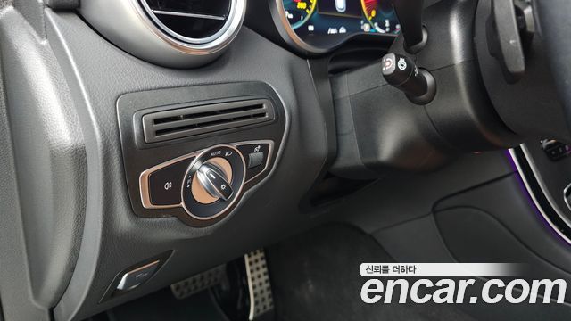 Mercedes-Benz GLC-Class 2022 — photo 25