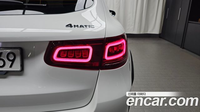 Mercedes-Benz GLC-Class 2022 — photo 9