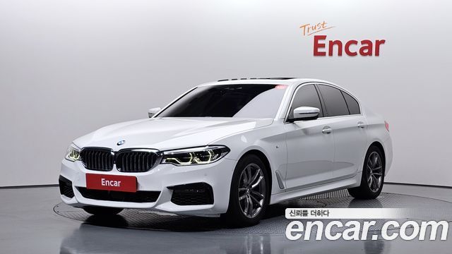 BMW 5-Series 2019 — photo 1