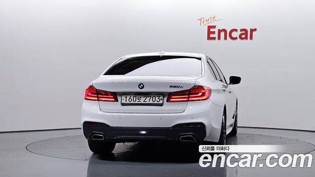 BMW 5-Series 2019 — photo 4