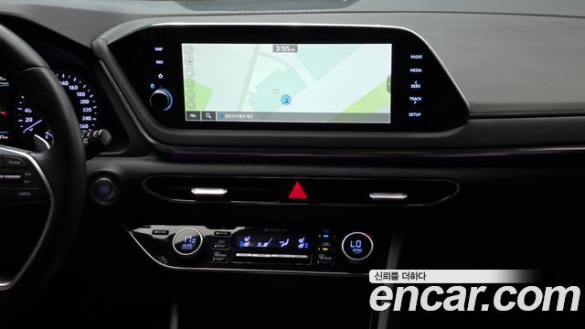Hyundai Sonata 2022 — photo 20