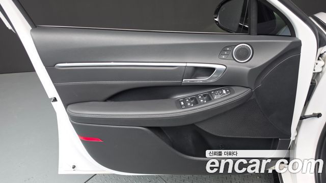 Hyundai Sonata 2022 — photo 14