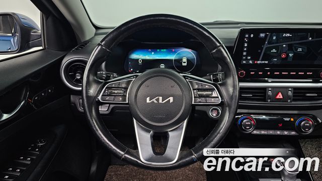 Kia K3 2022 — photo 13