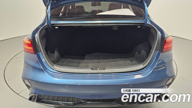 Kia K3 2022 — photo 20