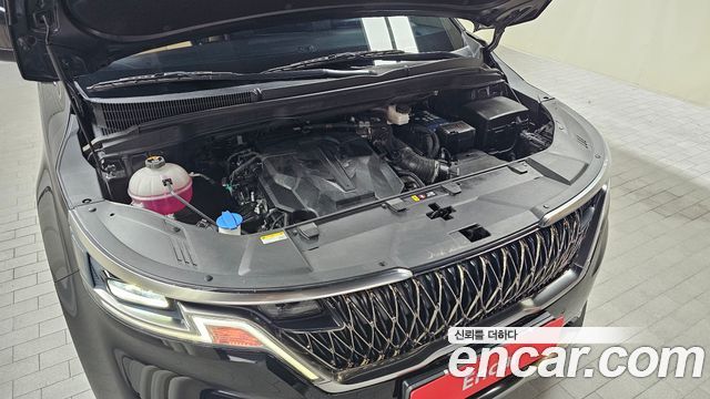 Kia Canival 2023 — photo 6