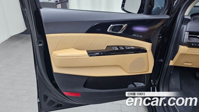 Kia Canival 2023 — photo 14