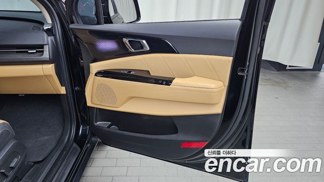 Kia Canival 2023 — photo 15