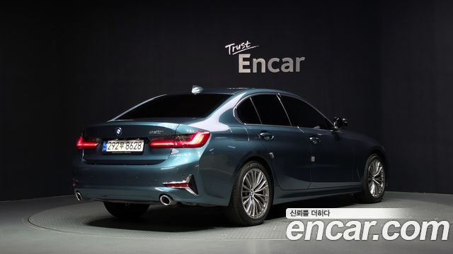 BMW 3-Series 2021 — photo 2