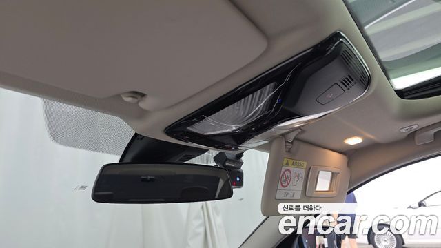 BMW 3-Series 2021 — photo 28