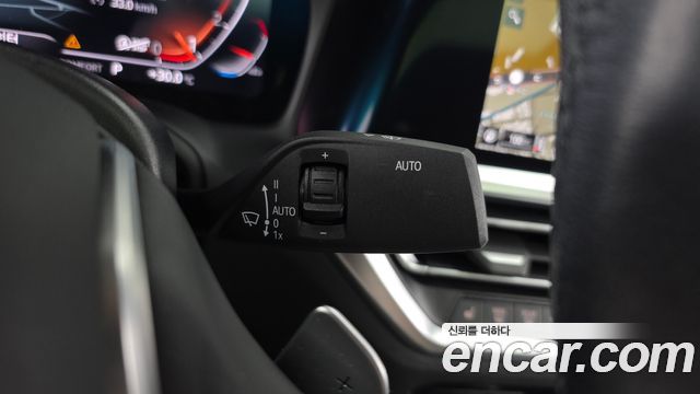 BMW 3-Series 2021 — photo 30