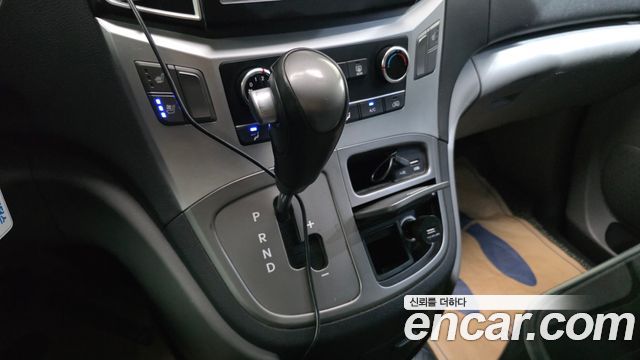Hyundai Starex 2019 — photo 12