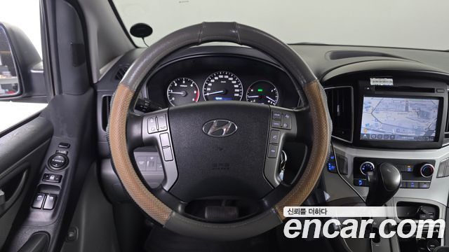 Hyundai Starex 2019 — photo 19