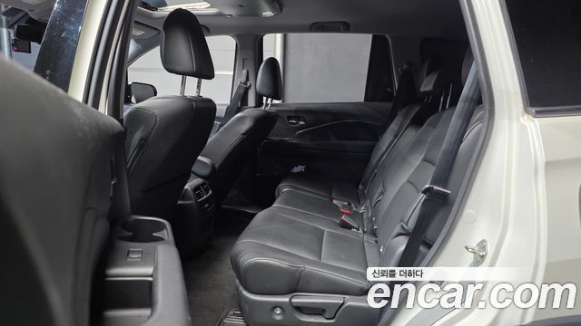 Honda Pilot 2018 — photo 18