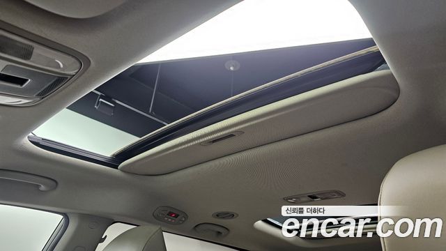 Kia Canival 2015 — photo 19