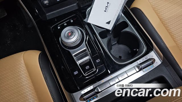 Kia Canival 2023 — photo 12