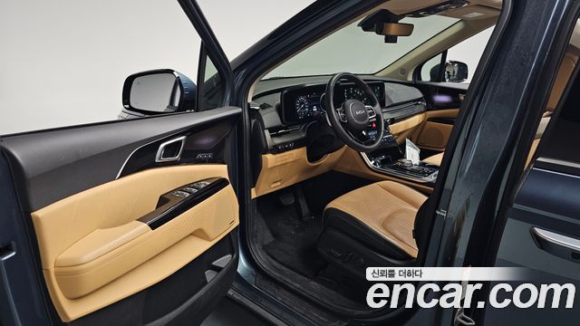 Kia Canival 2023 — photo 13