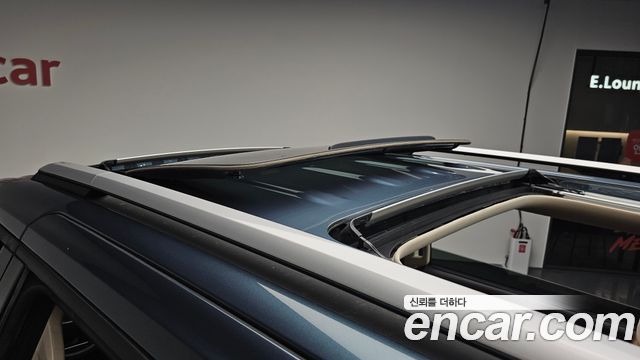 Kia Canival 2023 — photo 22