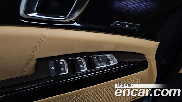 Kia Canival 2023 — photo 23