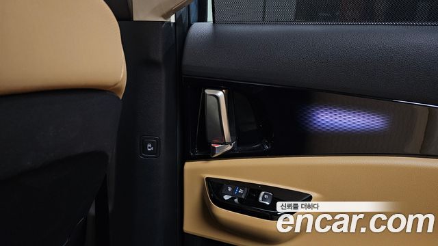 Kia Canival 2023 — photo 25