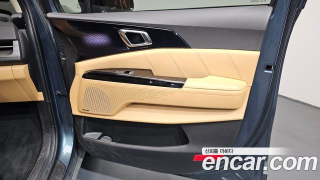 Kia Canival 2023 — photo 15