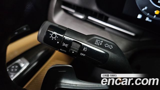 Kia Canival 2023 — photo 30
