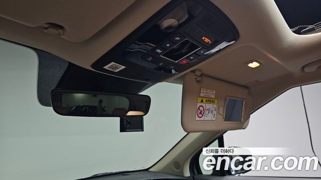 Kia Canival 2023 — photo 32