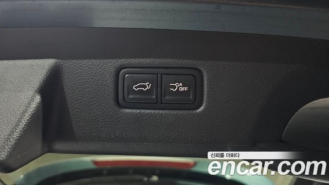 Kia Canival 2023 — photo 36