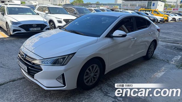 Hyundai AVANTE 2019 — photo 3