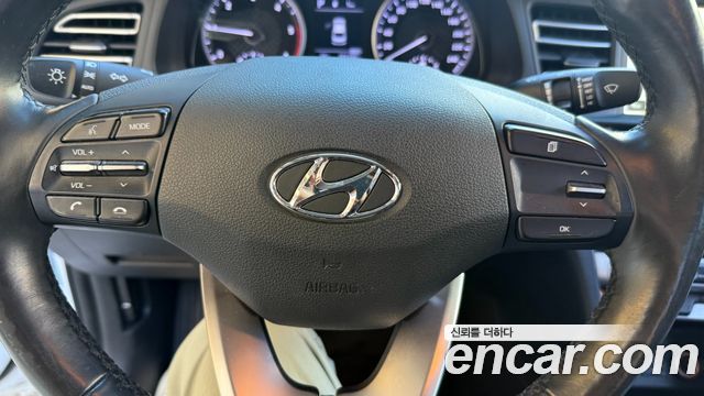 Hyundai AVANTE 2019 — photo 10