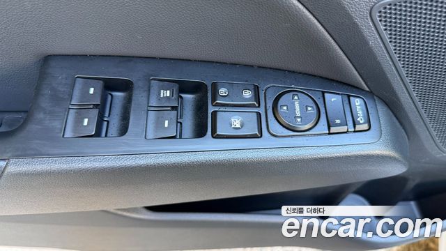 Hyundai AVANTE 2019 — photo 12