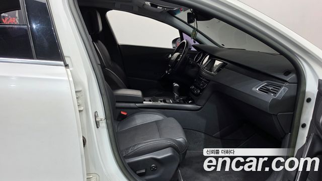 Peugeot 508 2015 — photo 11