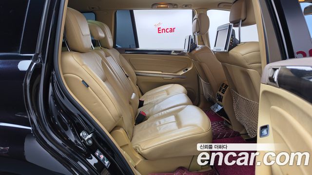 Mercedes-Benz GL-Class 2012 — photo 12