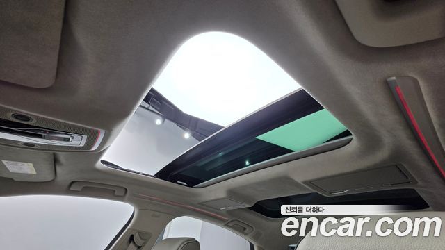 Audi A8 2018 — photo 22