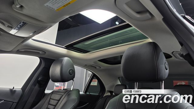 Mercedes-Benz E-Class 2020 — photo 22