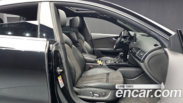 Audi A7 2016 — photo 12