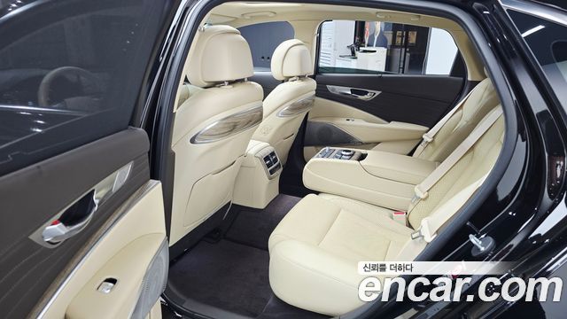 Kia K9 2022 — photo 17